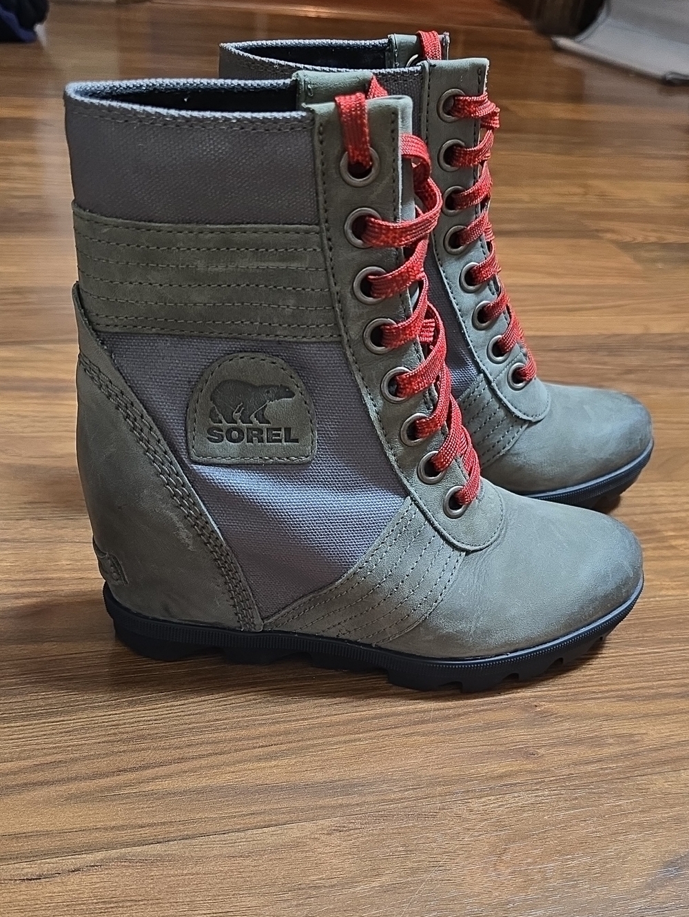 Sorel Gray Wedge Lace-Up Boots with Red Laces